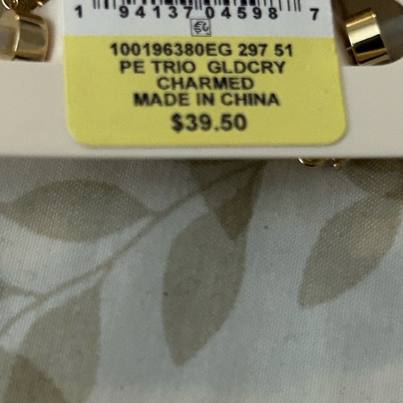 ON 34th Gold and White Earrings Set - Picture 5 of 5